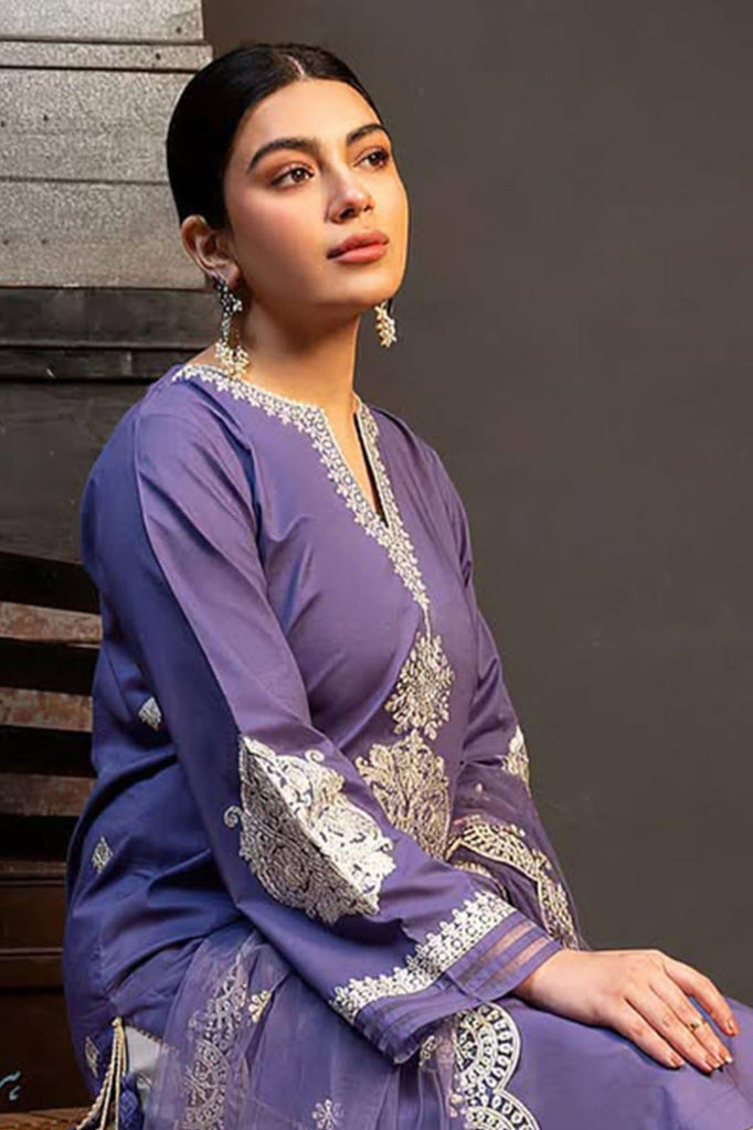 3 Pcs Women’s Unstitched Embroidered Lawn Suit with Organza Dupatta – Blue | Royal Martz