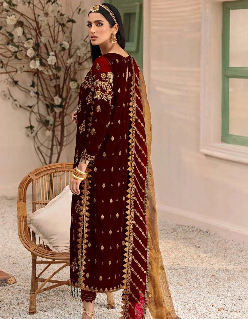 Emaan Adeel Velvet Embroidery Suit with Net Dupatta – Master Replica | Royal Martz