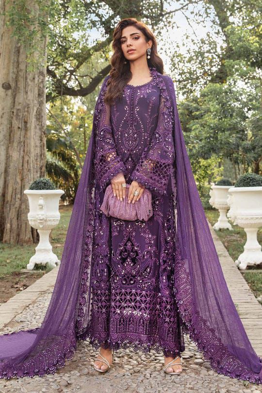 Velvet Embroidered Suit with Shalmooz Silk Trouser & Heavy Dupatta – Royal Martz